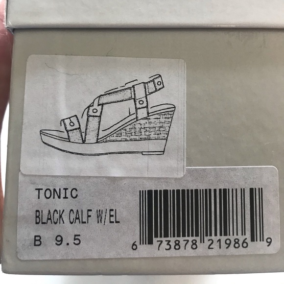 Sandals by Aquatalia by Marvin K (Made in Italy) - Picture 13 of 13